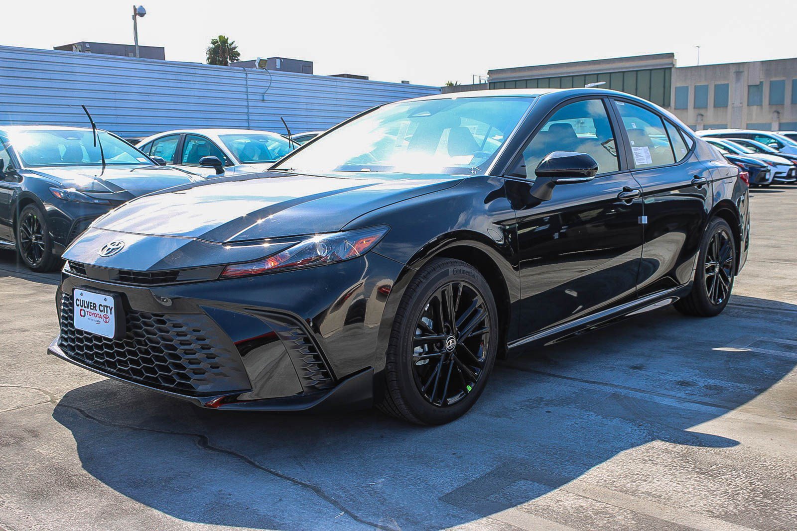 New 2026 Toyota Camry SE FWD image 3