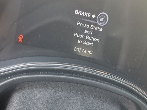 Used 2019 Jeep Grand Cherokee Altitude AWD/4WD image 10