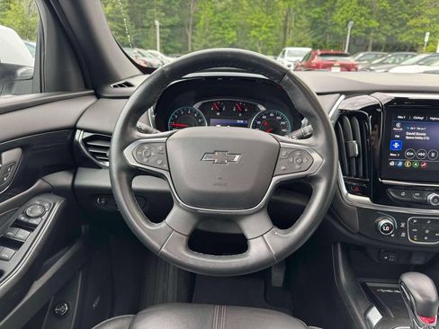 Used 2023 Chevrolet Traverse RS AWD/4WD image 23