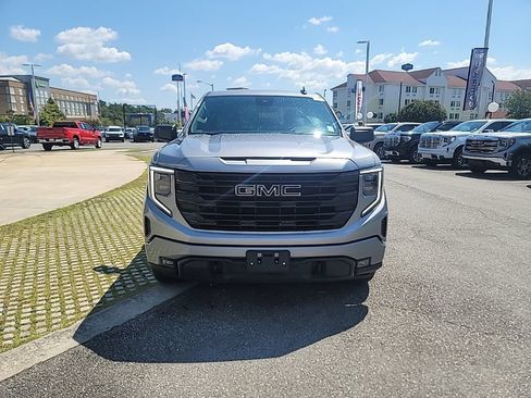 Used 2024 GMC Sierra 1500 Elevation AWD/4WD image 2