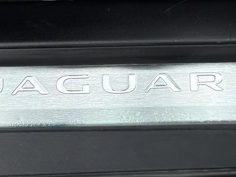 Used 2019 Jaguar F-TYPE Coupe image 40