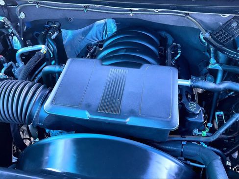 Used 2025 Chevrolet Silverado 2500 Custom w/ Custom Convenience Package image 31