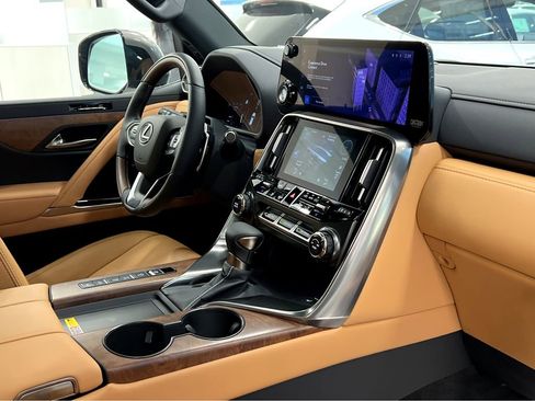 New 2026 Lexus LX 600 4WD w/ Accessory Package (2T) image 28