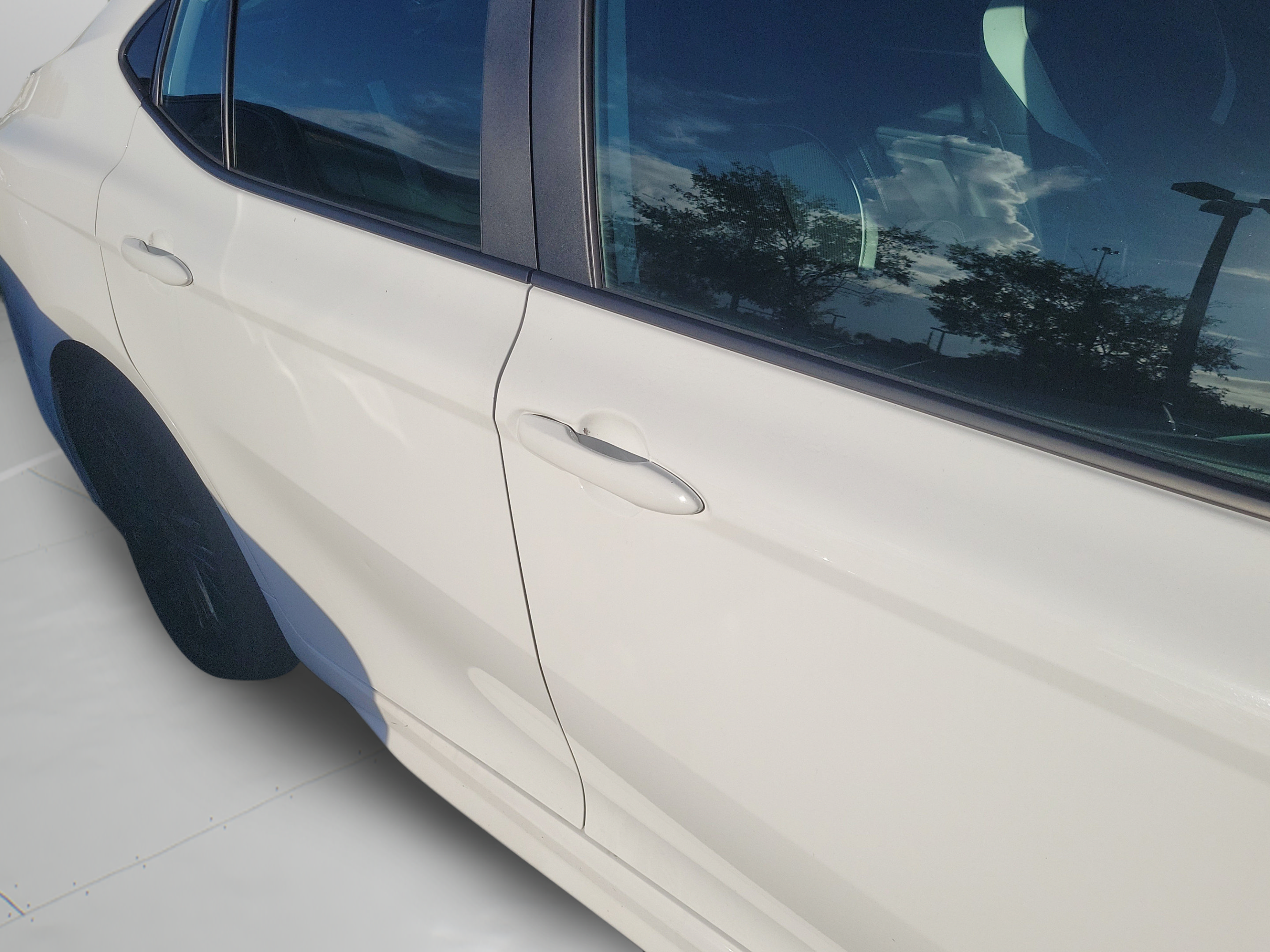 Used 2025 Toyota Camry SE FWD image 16