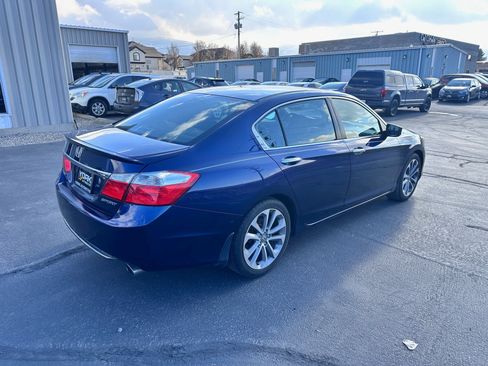 Used 2013 Honda Accord Sport image 3