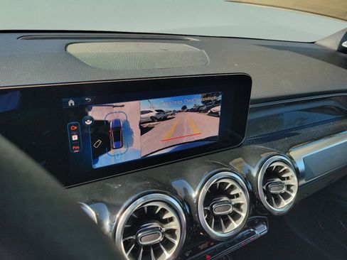 New 2026 Mercedes-Benz GLB 35 AMG 4MATIC image 27