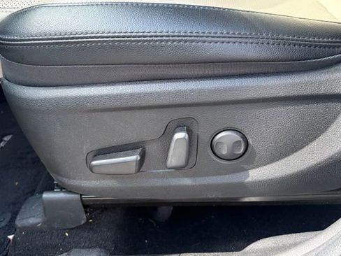 Used 2023 Hyundai Santa Fe SEL w/ Premium Package image 16