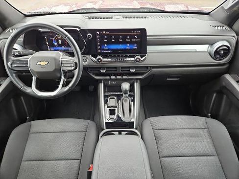 Used 2023 Chevrolet Colorado LT w/ LT Convenience Package II image 18