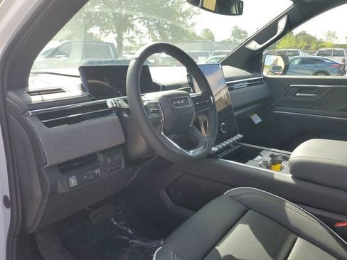 New 2026 GMC Sierra EV Elevation image 21