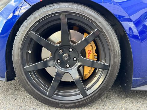 Used 2015 Ford Mustang GT w/ GT Performance Package RWD image 19