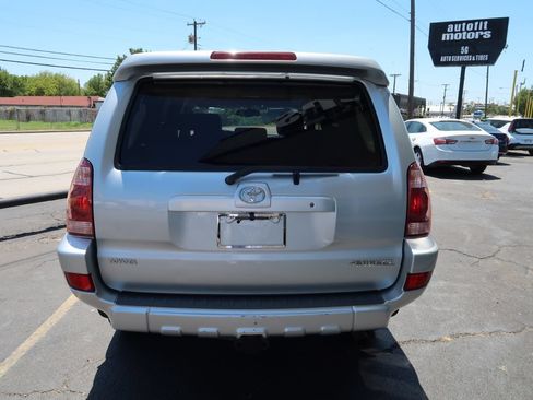 Used 2004 Toyota 4Runner SR5 RWD image 4