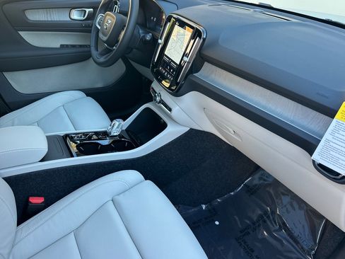 New 2026 Volvo XC40 B5 Plus w/ Protection Package Premier image 13