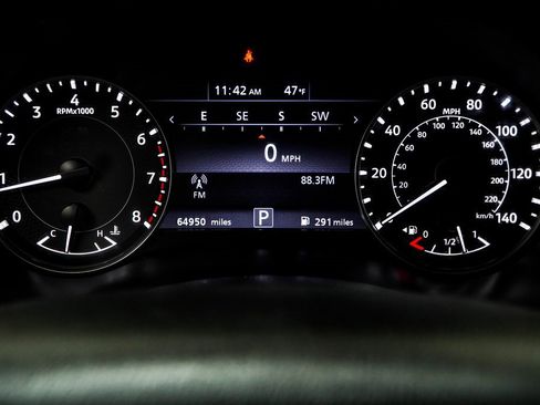 Used 2023 Nissan Armada SL w/ Captain's Chairs Package image 35