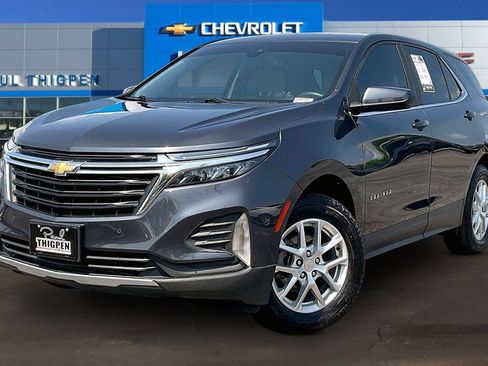 Used 2023 Chevrolet Equinox LT w/ Driver Convenience Package AWD/4WD image 3