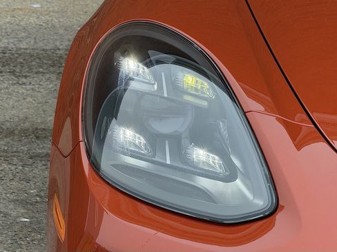 Used 2023 Porsche Panamera GTS image 12