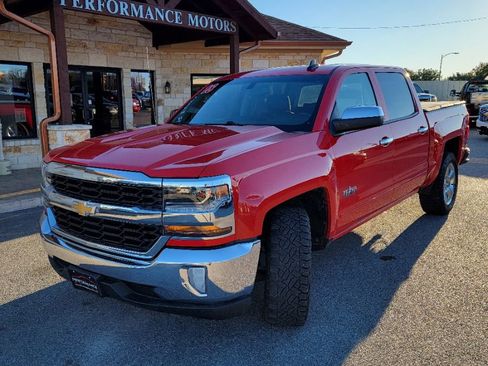 Used 2018 Chevrolet Silverado 1500 LT w/ Texas Edition image 26