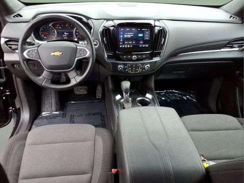 Used 2023 Chevrolet Traverse LT FWD image 14