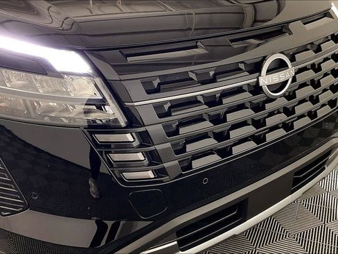 New 2026 Nissan Pathfinder SL AWD/4WD image 35