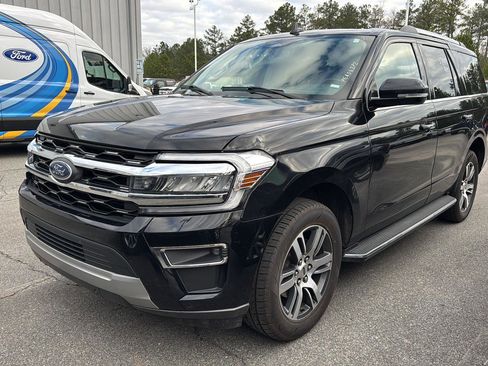 Certified 2023 Ford Expedition Limited image 1