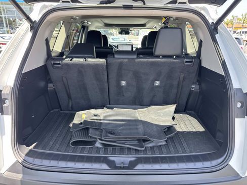 Used 2024 Toyota Grand Highlander AWD image 28