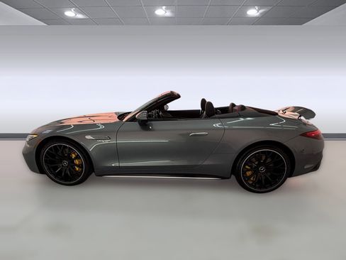 Certified 2022 Mercedes-Benz SL 63 AMG 4MATIC w/ Driver Assistance Package image 2