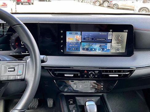 Certified 2025 Nissan Kicks SR image 7