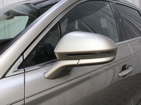 Used 2018 Lincoln MKX Reserve w/ Lincoln MKX Climate Package image 31