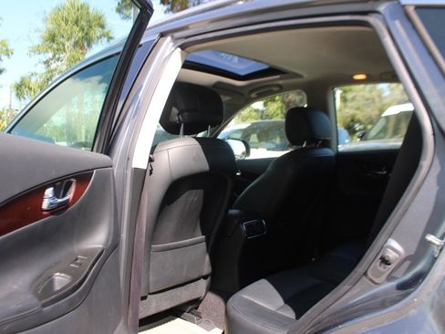 Used 2017 INFINITI QX50 AWD w/ Deluxe Touring Package image 35