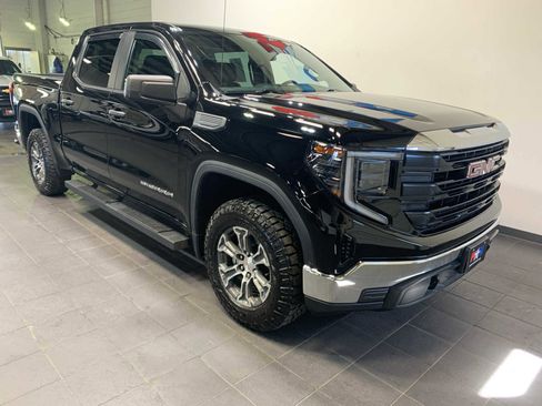 Used 2023 GMC Sierra 1500 Pro w/ Pro Value Package image 2