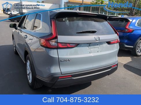 Used 2025 Honda CR-V EX image 6