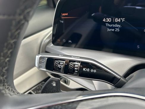 Used 2026 Cadillac Vistiq Sport w/ LPO, Floor Liner Package AWD/4WD image 58