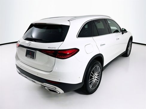 New 2026 Mercedes-Benz GLC 300 GLC 300 image 8