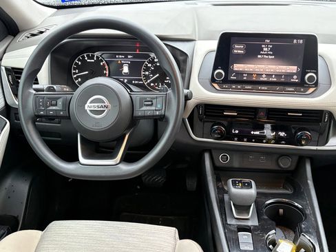 Used 2021 Nissan Rogue SV image 10