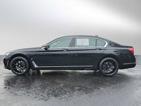 Used 2018 BMW 740e xDrive image 6