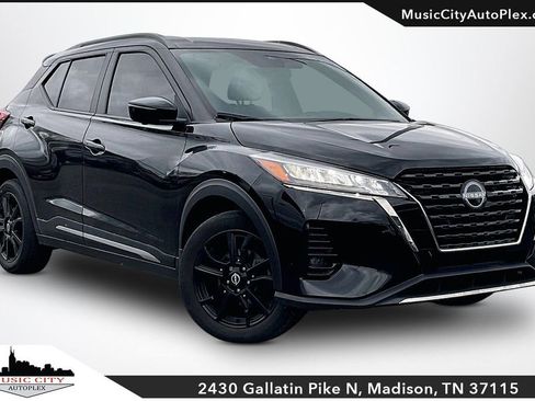 Used 2023 Nissan Kicks SR w/ SR Premium Package image 1