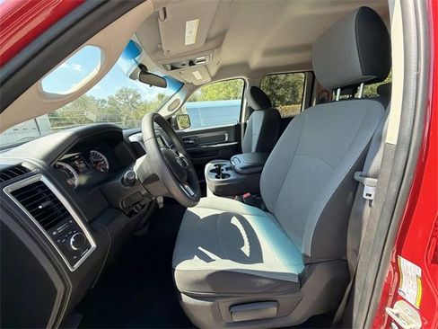 Used 2024 RAM 1500 Classic SLT image 18