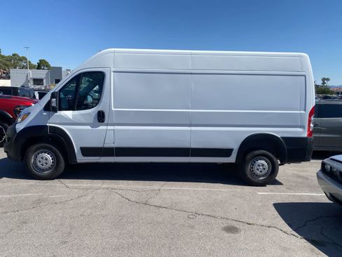 Used 2025 RAM ProMaster 2500 w/ Convenience Group FWD image 10