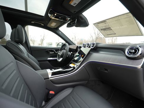 New 2026 Mercedes-Benz GLC 300 GLC 300 image 38