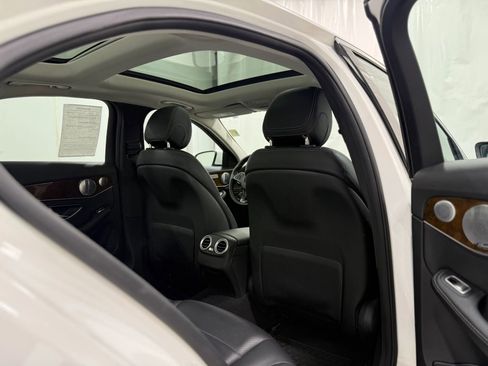 Used 2017 Mercedes-Benz C 300 4MATIC Sedan image 31