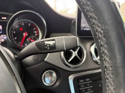 Used 2020 Mercedes-Benz GLA 250 4MATIC image 25