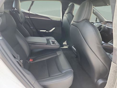 Used 2022 Tesla Model S image 17