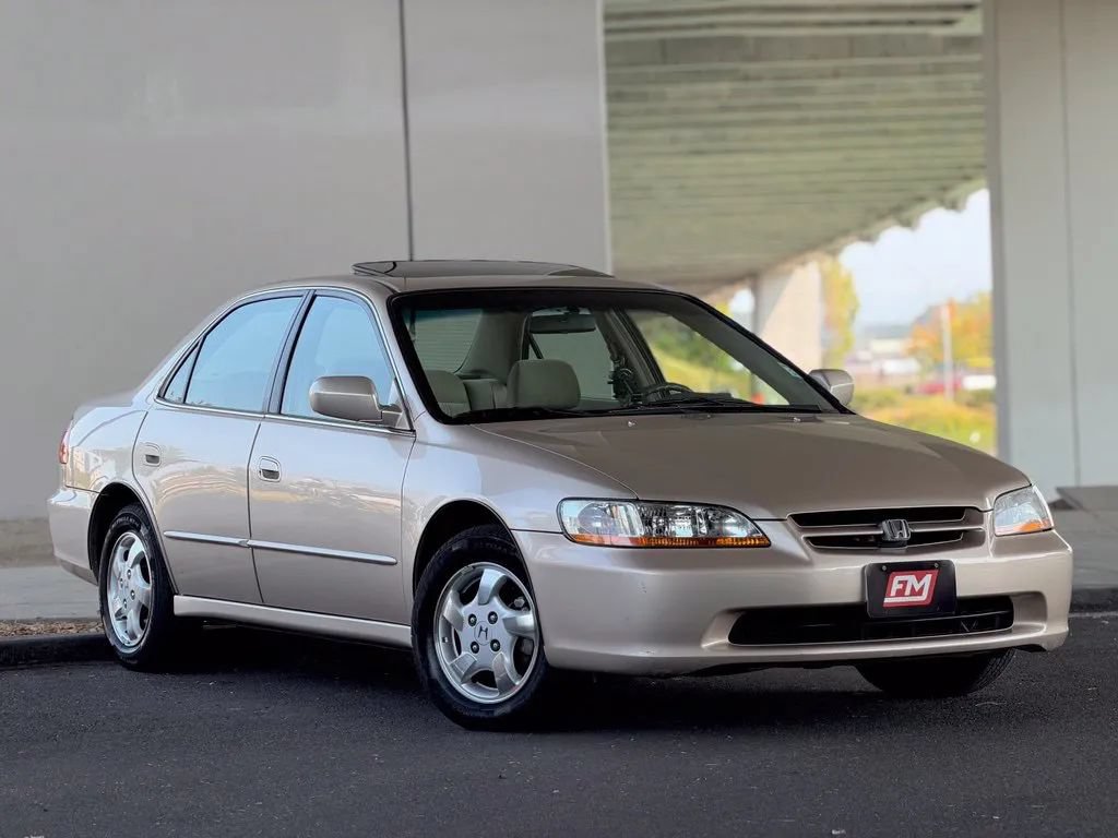 Used 2000 Honda Accord EX image 2