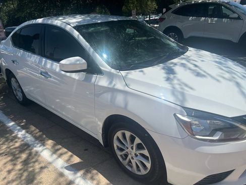 Used 2019 Nissan Sentra SV FWD image 8