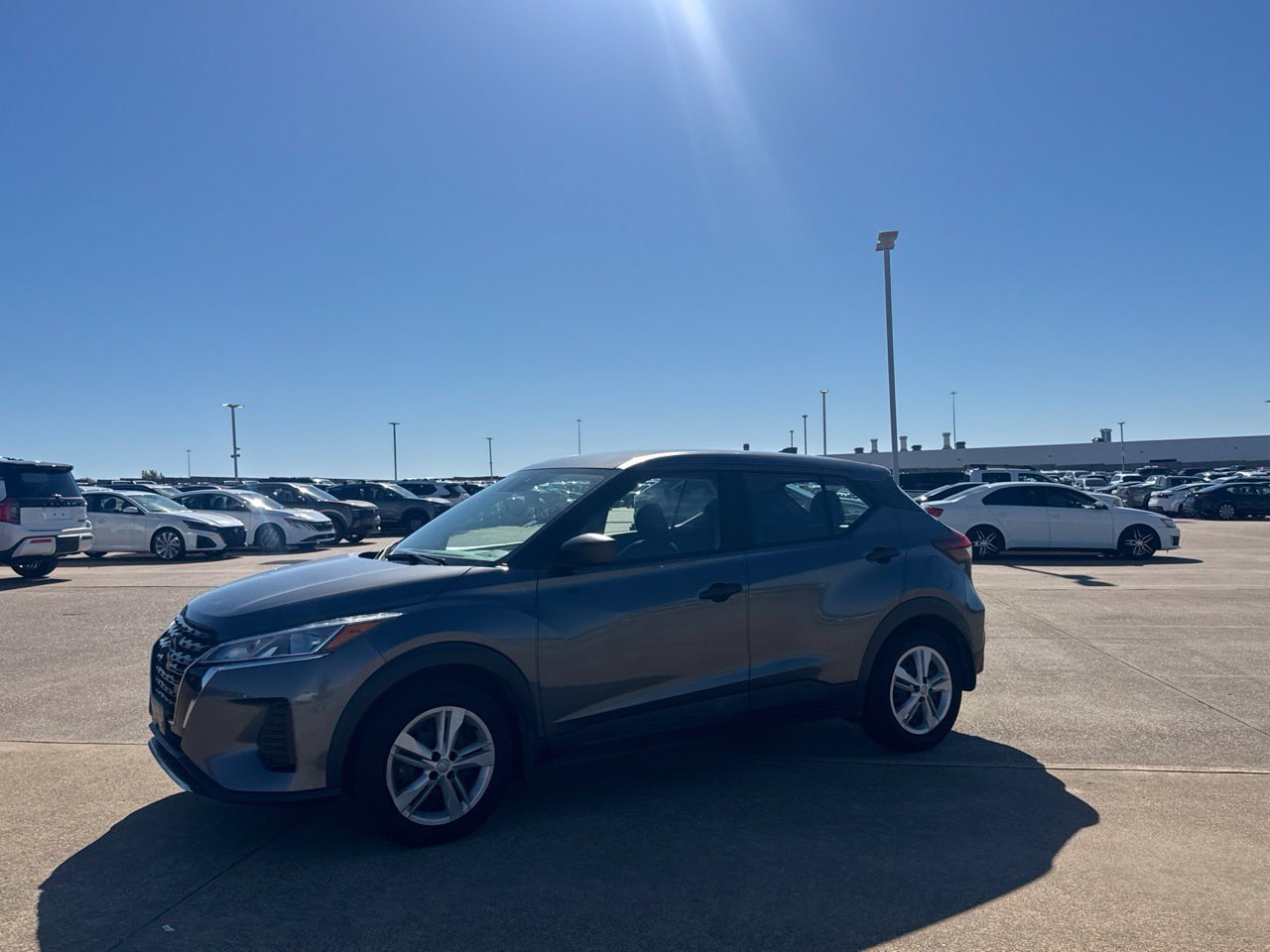 Certified 2021 Nissan Kicks S FWD image 17