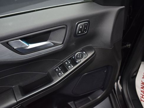 Used 2024 Ford Escape Platinum image 7