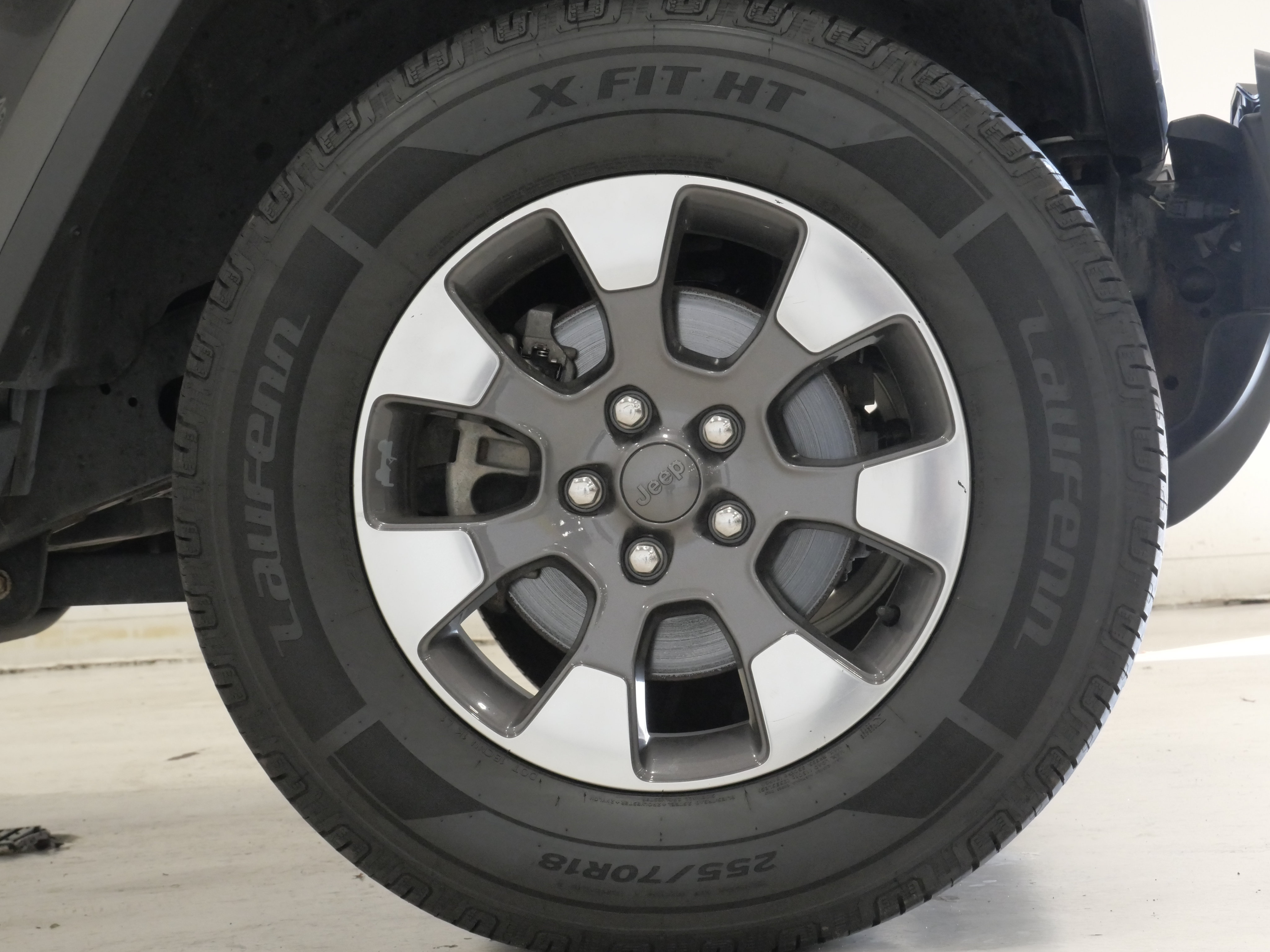 Used 2018 Jeep Wrangler Unlimited Sahara AWD/4WD image 10