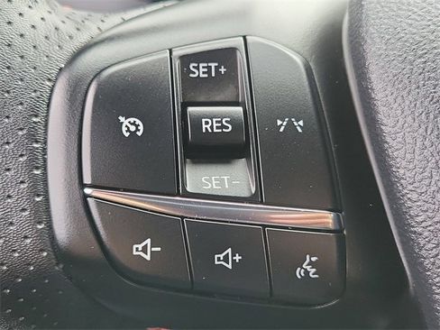 Certified 2025 Ford Escape ST-Line image 8