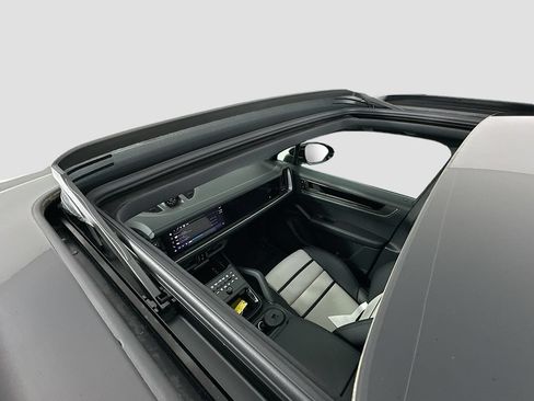 New 2026 Porsche Cayenne AWD/4WD image 14