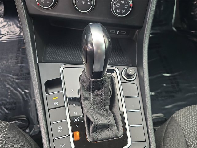 Used 2020 Volkswagen Jetta S w/ Driver Assistance Package FWD image 18
