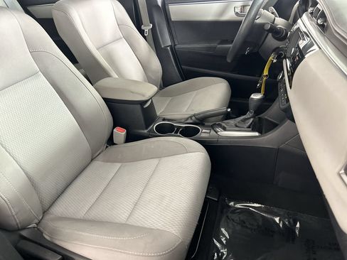 Used 2016 Toyota Corolla LE FWD image 26